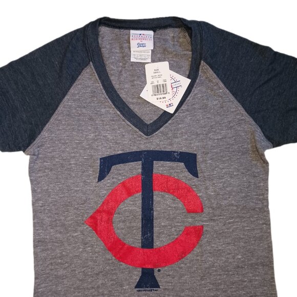 Minnesota Twins Womens Small T Shirt Gray Distressed Tee Campus Lifestyle S - Picture 1 of 15